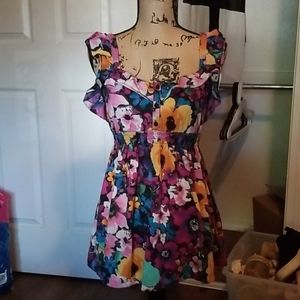 Floral ruffle tank top